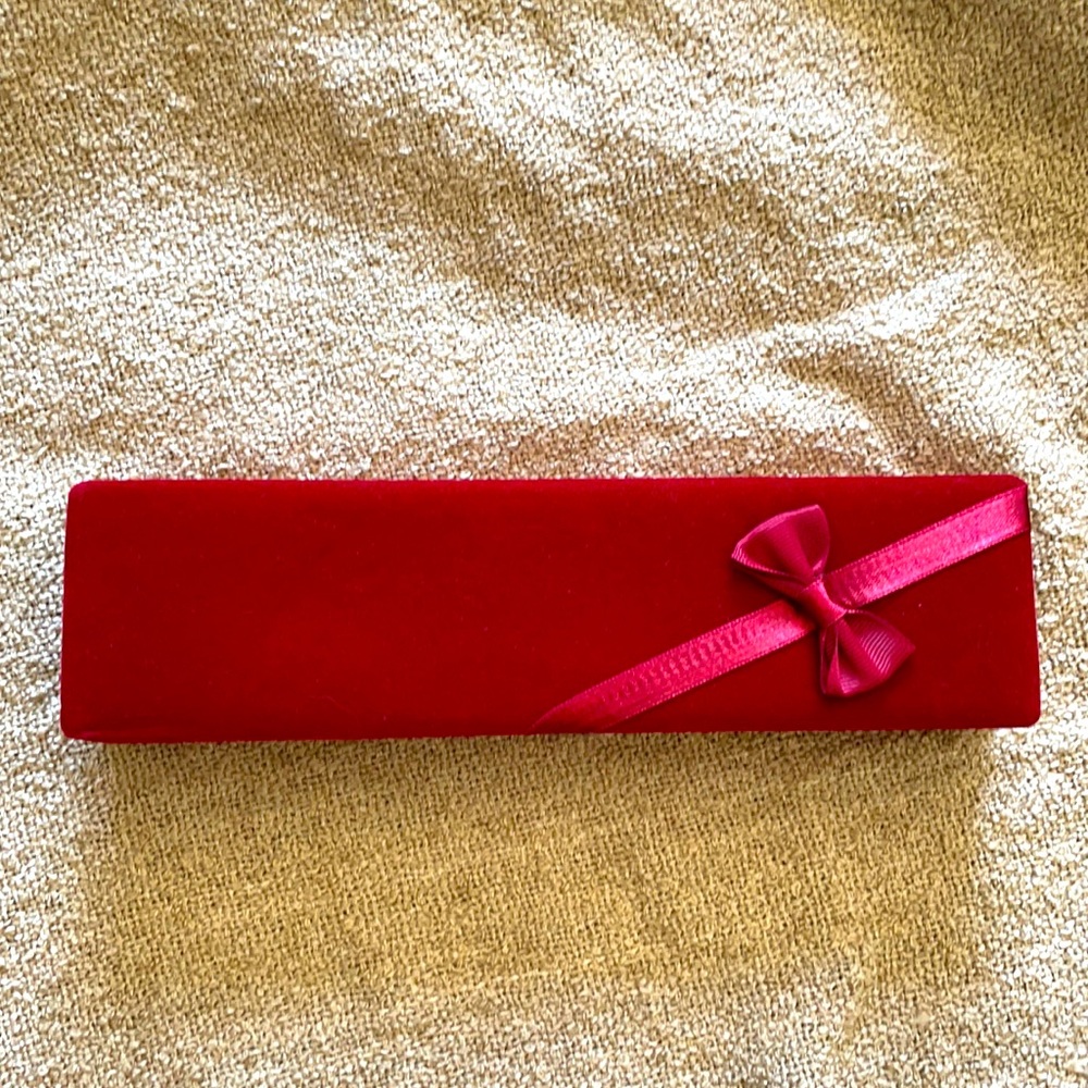 Beautiful Necklace box